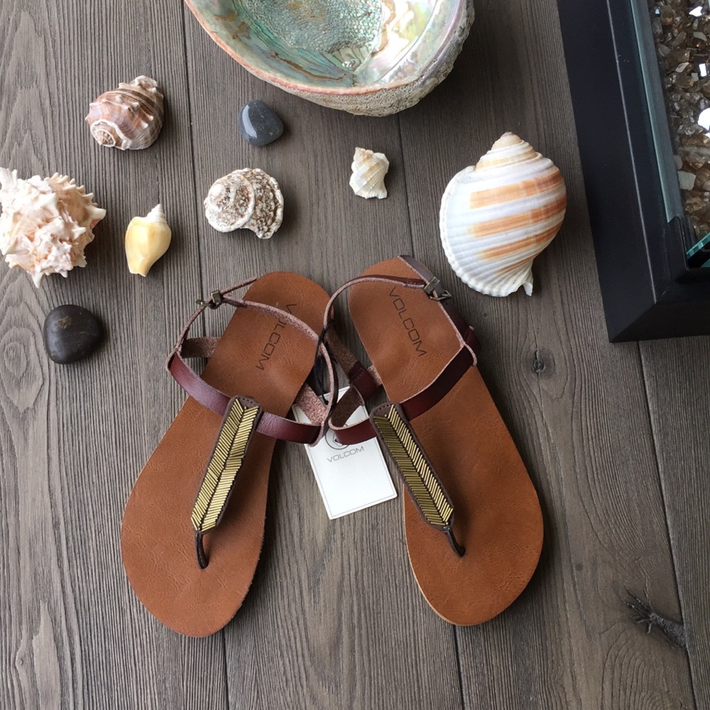 🌿Volcom🌿 - Picture 2 of 3